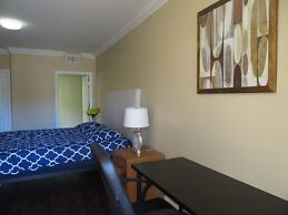 2 Bed 2 Bath in Studio City
