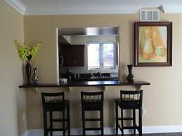 2 Bed 2 Bath in Studio City