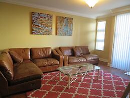 2 Bed 2 Bath in Studio City