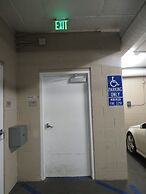 2 Bed 2 Bath in Studio City