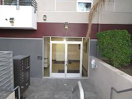 2 Bed 2 Bath in Studio City