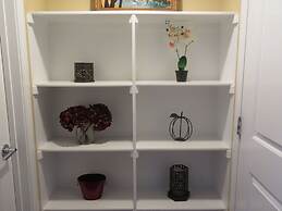 2 Bed 2 Bath in Studio City