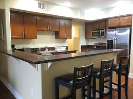 2 Bed 2 Bath in Studio City