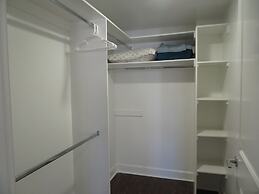 2 Bed 2 Bath in Studio City