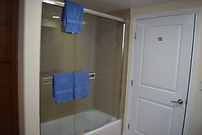 2 Bed 2 Bath in Studio City