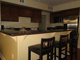 2 Bed 2 Bath in Studio City