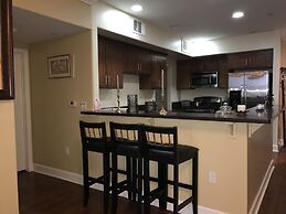 2 Bed 2 Bath in Studio City