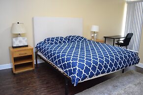 2 Bed 2 Bath in Studio City