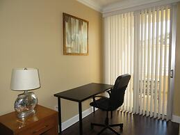 2 Bed 2 Bath in Studio City