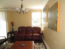 2 Bed 2 Bath in Studio City