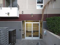 2 Bed 2 Bath in Studio City