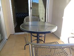 2 Bed 2 Bath in Studio City