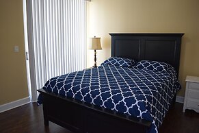 2 Bed 2 Bath in Studio City