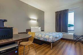 Motel 6 Texas City, TX - I-45 South