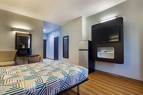 Motel 6 Texas City, TX - I-45 South