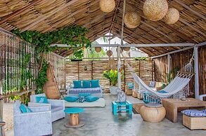 Namaste Beach Club & Hotel