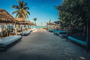 Namaste Beach Club & Hotel