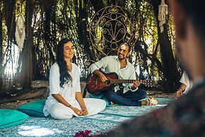 Namaste Beach Club & Hotel