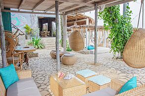 Namaste Beach Club & Hotel