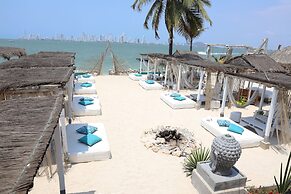 Namaste Beach Club & Hotel