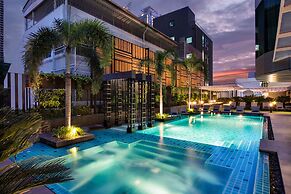 Solitaire Bangkok Sukhumvit 11