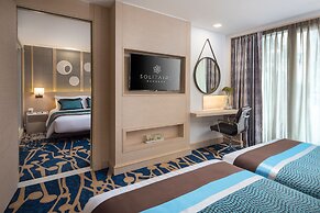 Solitaire Bangkok Sukhumvit 11