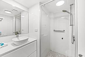 Burleigh Beach Tower