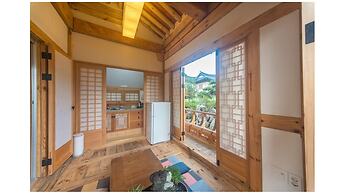 Canopus Resort Pension