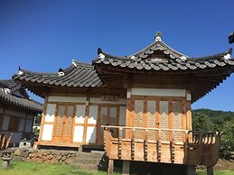 Canopus Resort Pension