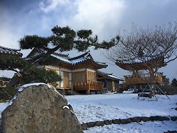 Canopus Resort Pension