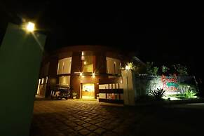 Broad Bean Resort & Spa