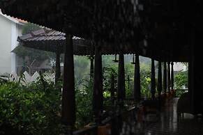 Broad Bean Resort & Spa