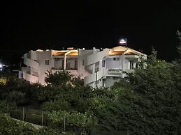 Villa Maroula