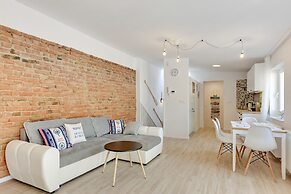 Lion Apartments - La Playa