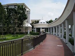 The Green View Hotel