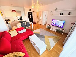 Red Hotel Riviera Suite & Lake