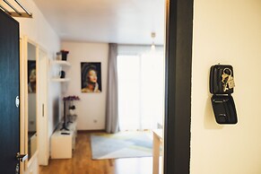 Red Hotel Riviera Suite & Lake