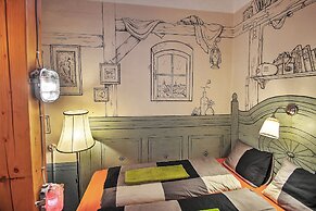 Lavender Circus Hostel