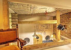 Lavender Circus Hostel