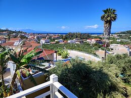 Yanna Studios & Apartments