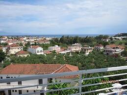 Yanna Studios & Apartments