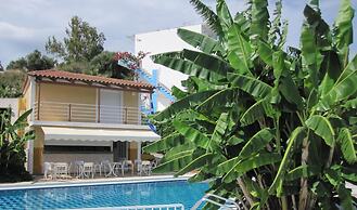 Yanna Studios & Apartments