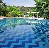 Yanna Studios & Apartments