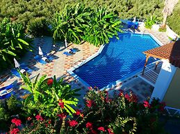 Yanna Studios & Apartments