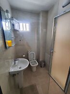 Yanna Studios & Apartments