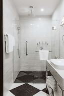 DoubleTree by Hilton Wellington