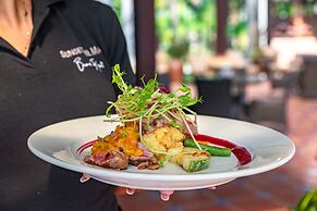 Sunset Del Mar Resort