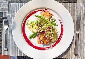 Sunset Del Mar Resort