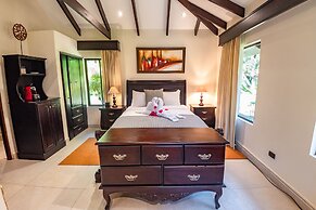 Sunset Del Mar Resort