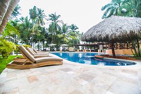 Sunset Del Mar Resort